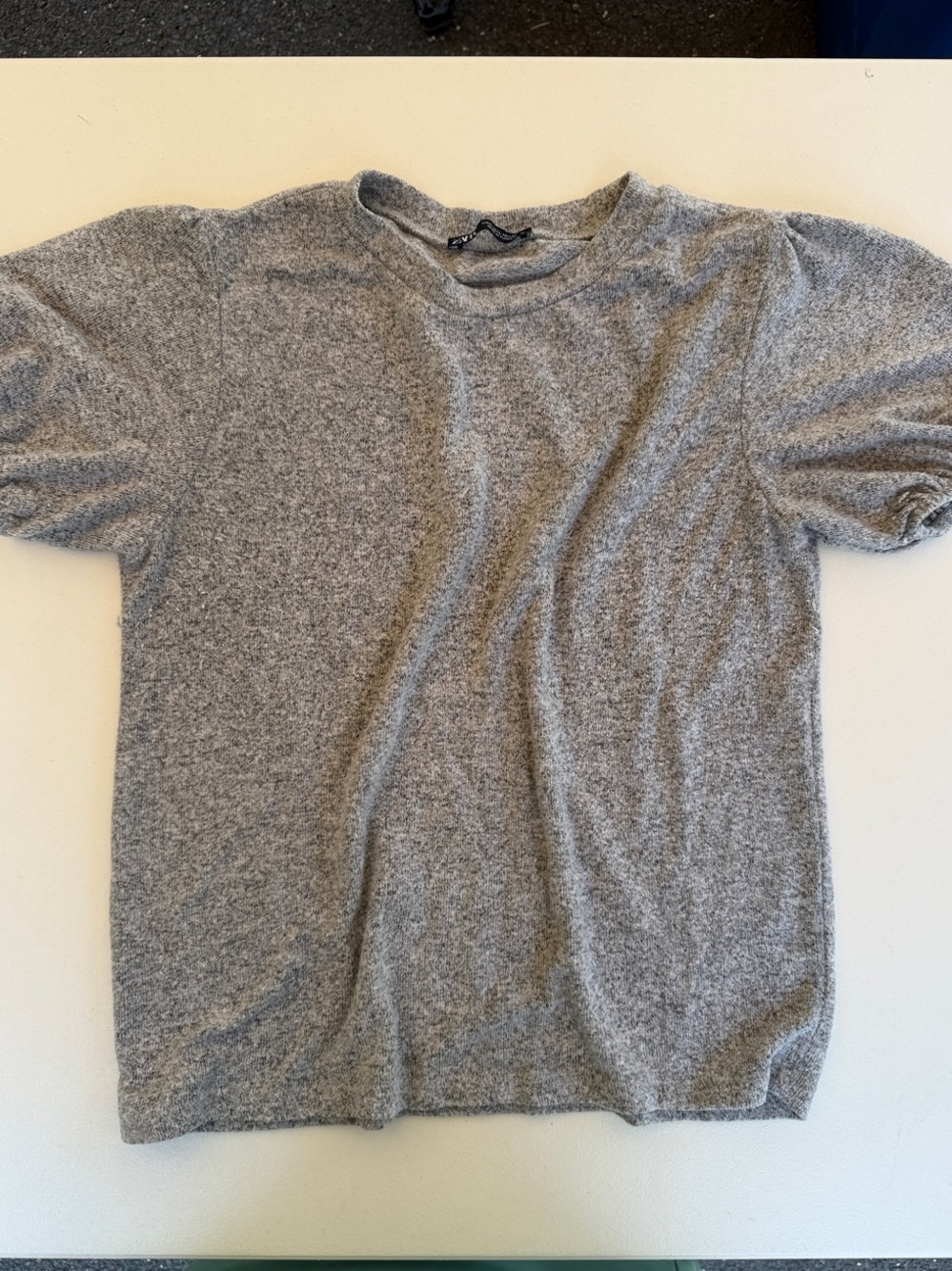 Women's Gray Crew Neck Short Sleeve Shirt